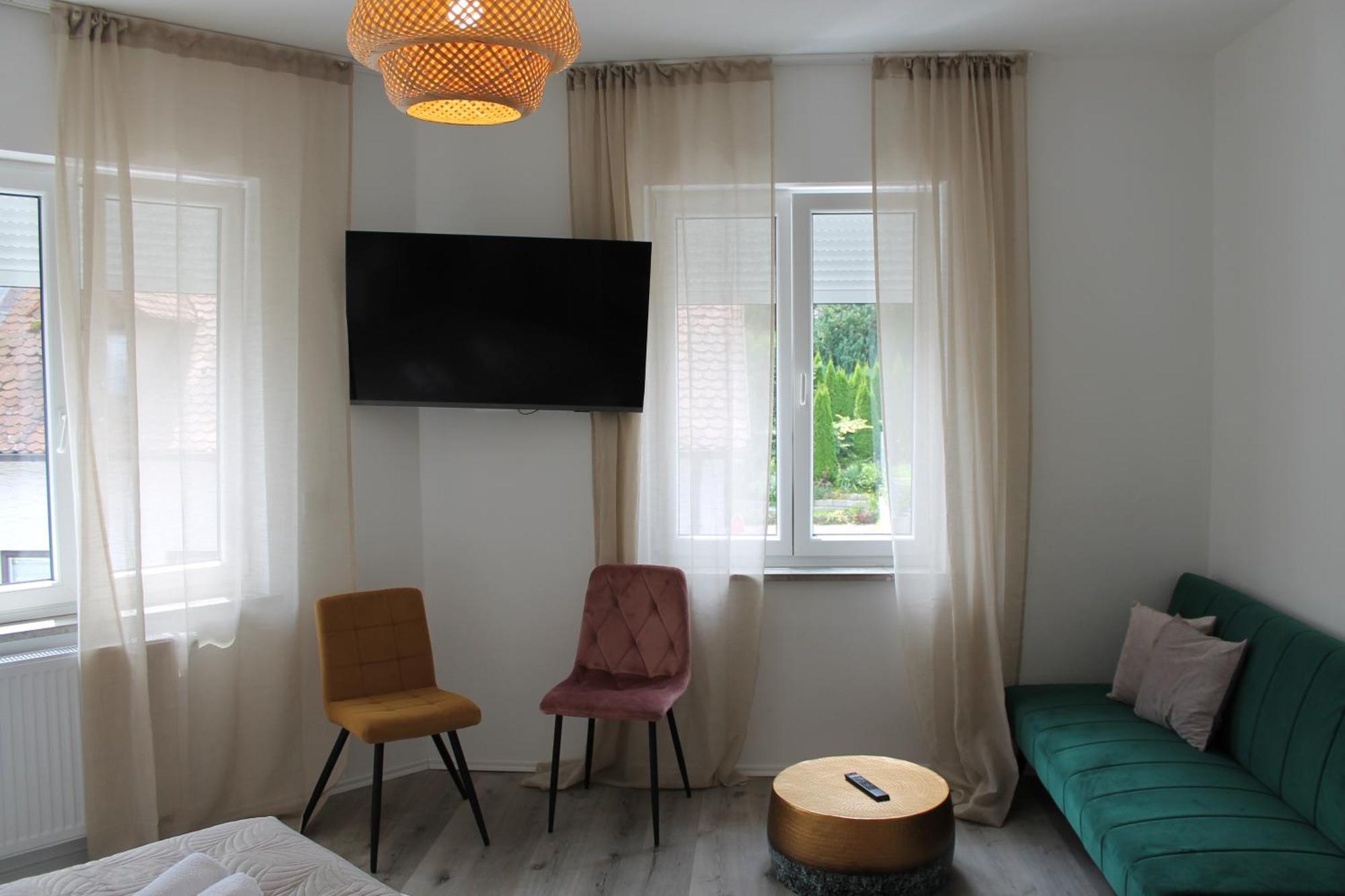 Apartments Via Vita Тройхтлинген Екстериор снимка