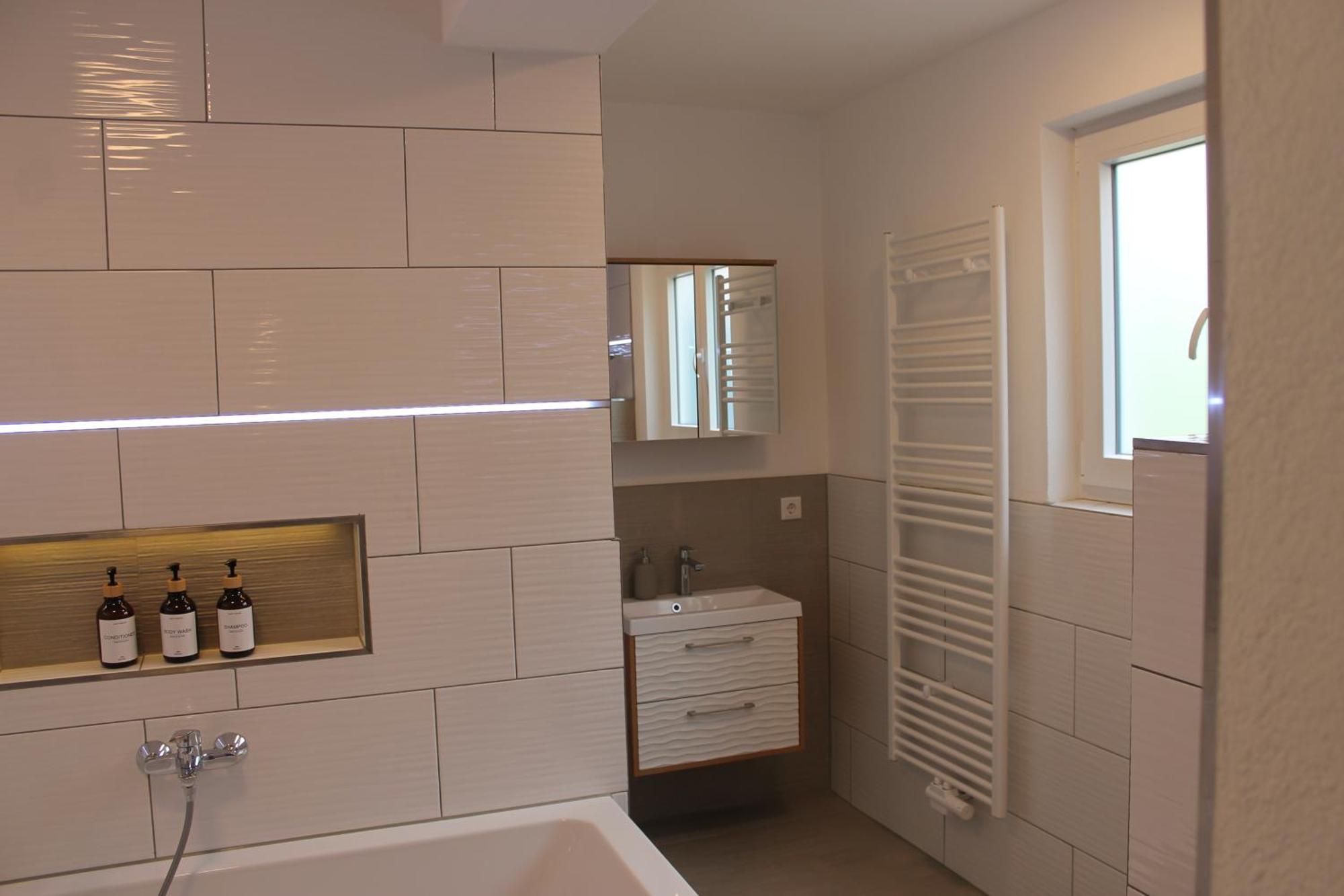 Apartments Via Vita Тройхтлинген Екстериор снимка