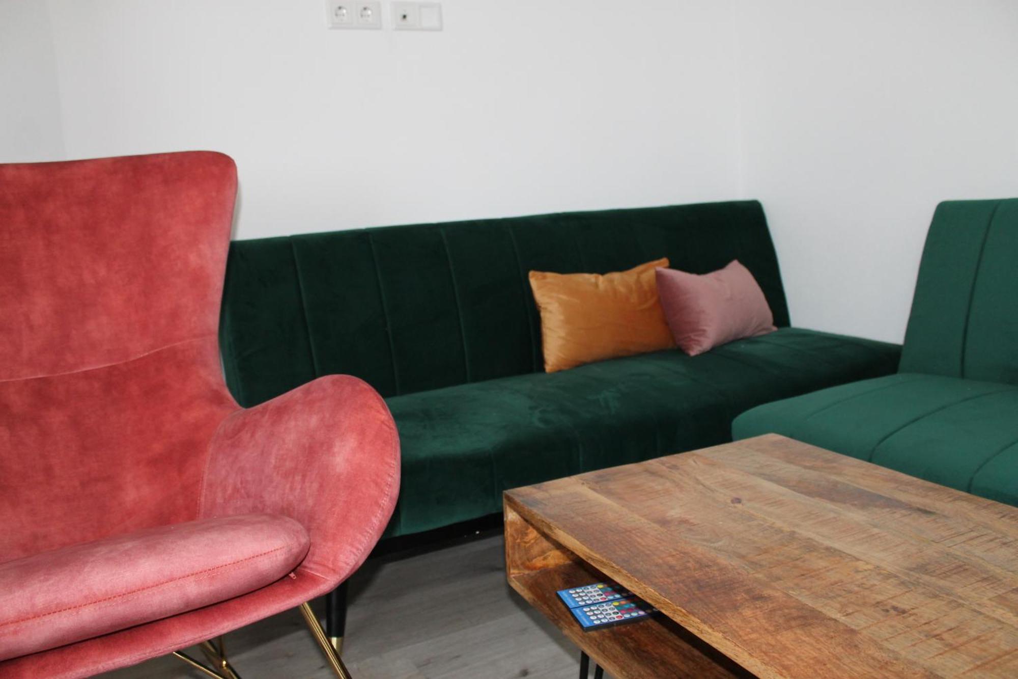 Apartments Via Vita Тройхтлинген Екстериор снимка